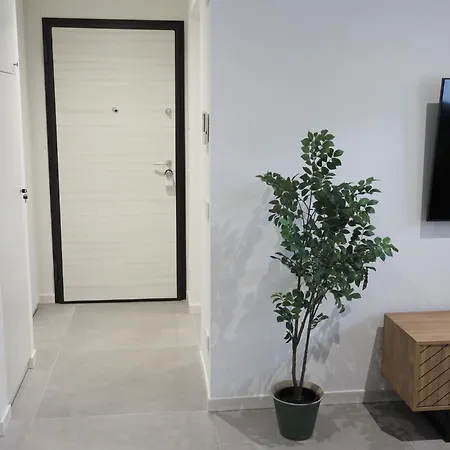 Ihost Luxury - Negroli 8 Apartment
