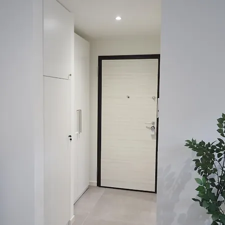 Ihost Luxury - Negroli 8 Apartment *